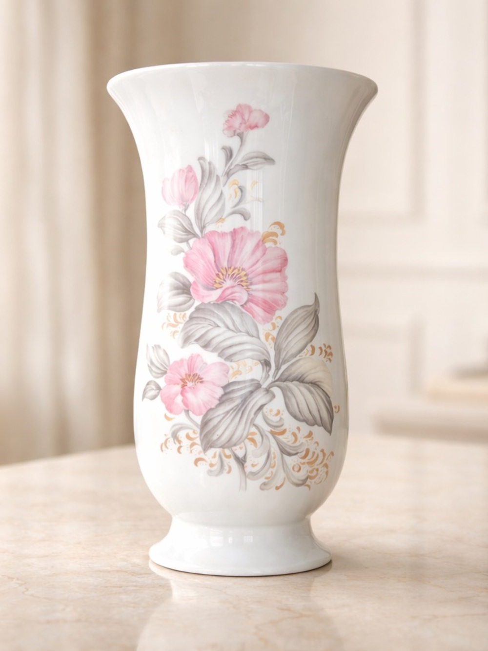 Elegant Vintage Kaiser W. Germany White Porcelain “Sophie” Floral Vase